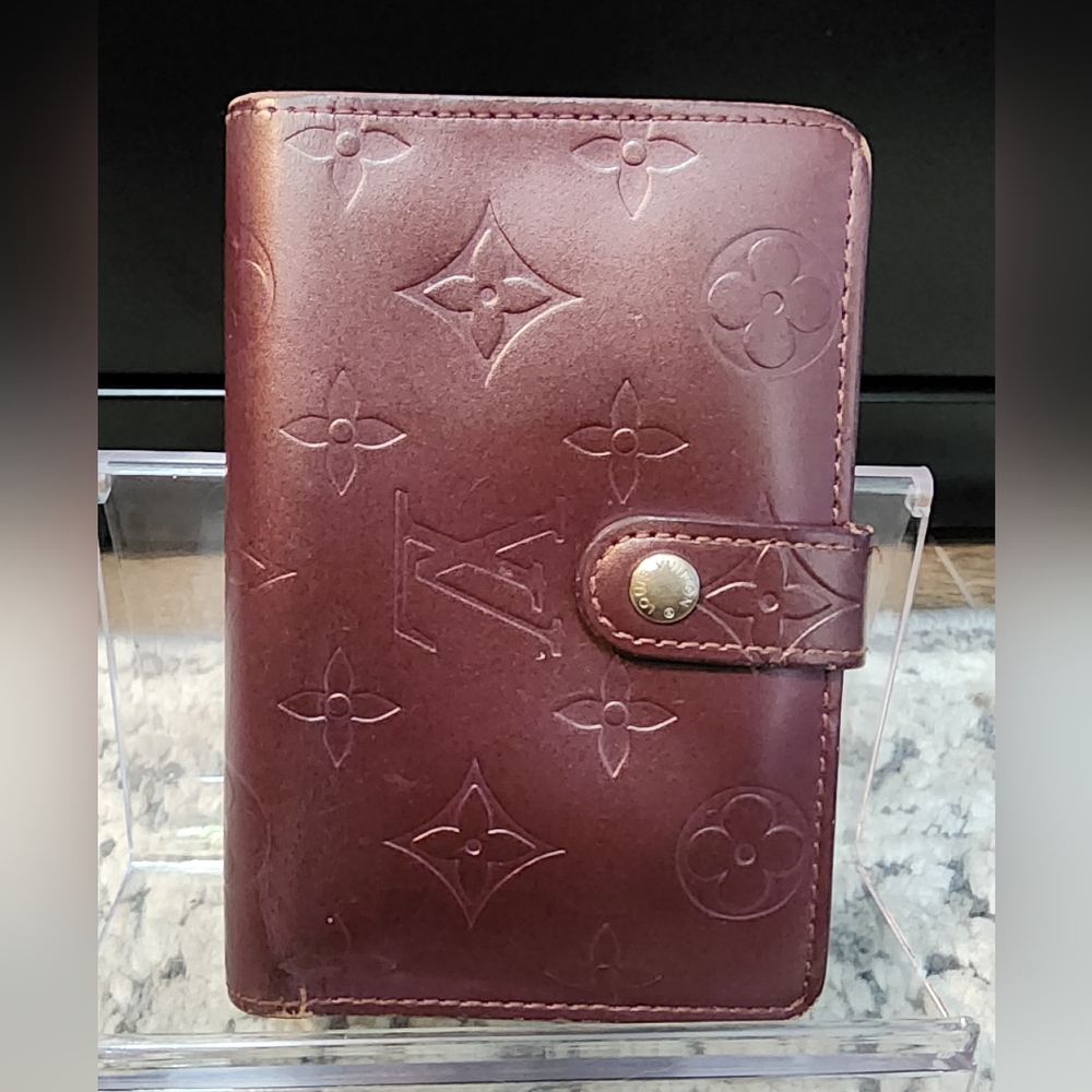 Louis Vuitton Kisslock Bifold Wallet